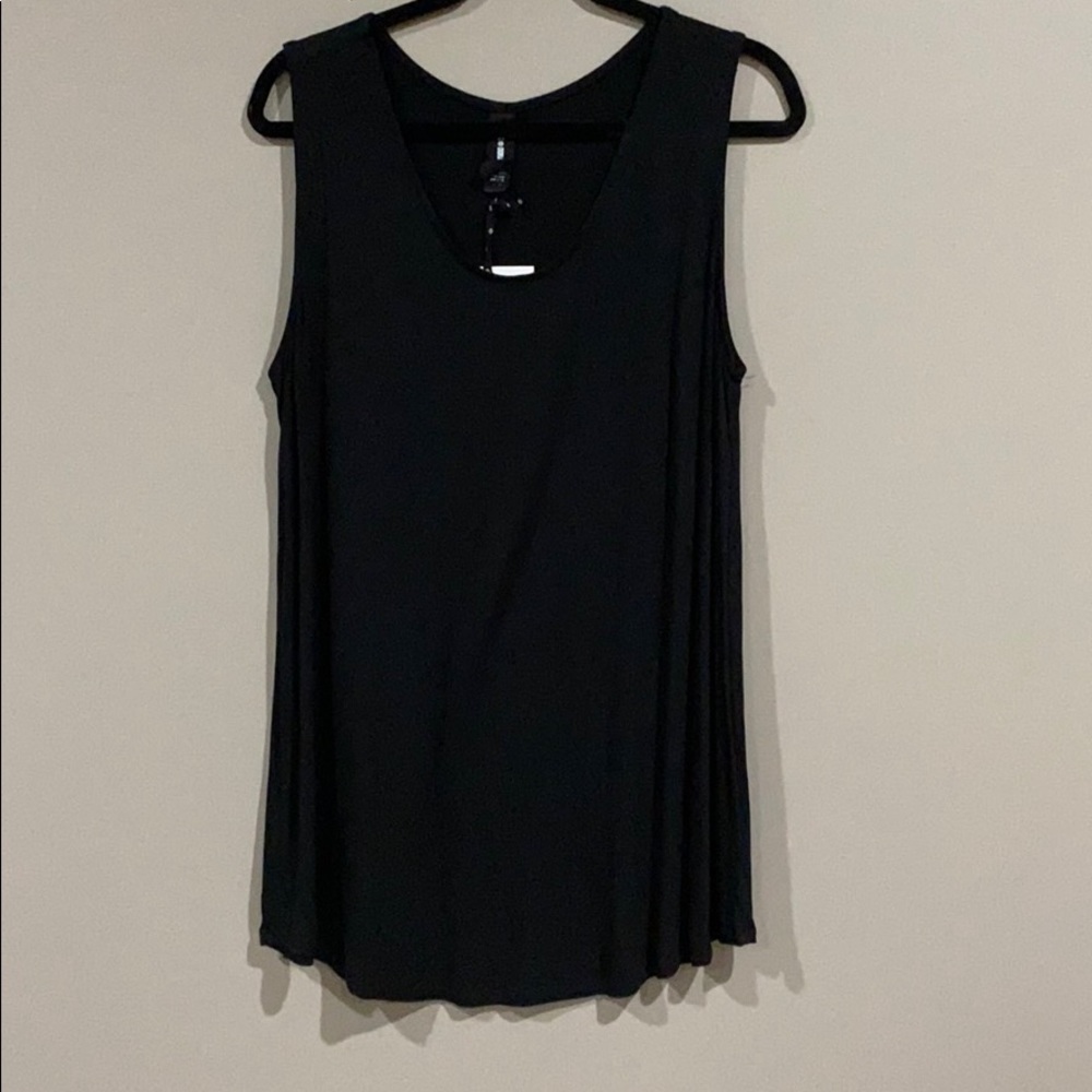 Essential tank - Picture 1 of 3